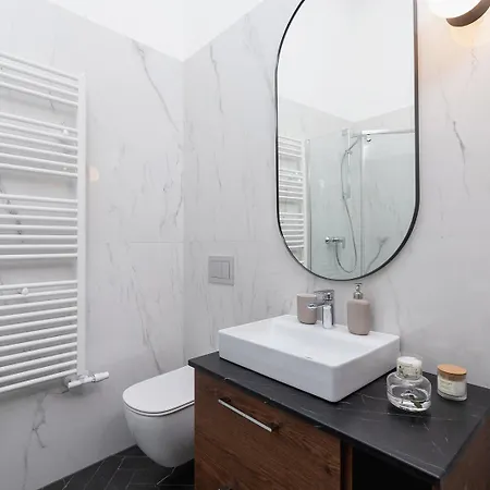 3 Bedroom Apartment With The Balcony - Rejtana 10 Krakau Exterior foto