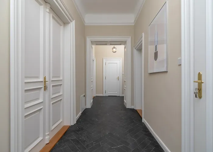 3 Bedroom Apartment With The Balcony - Rejtana 10